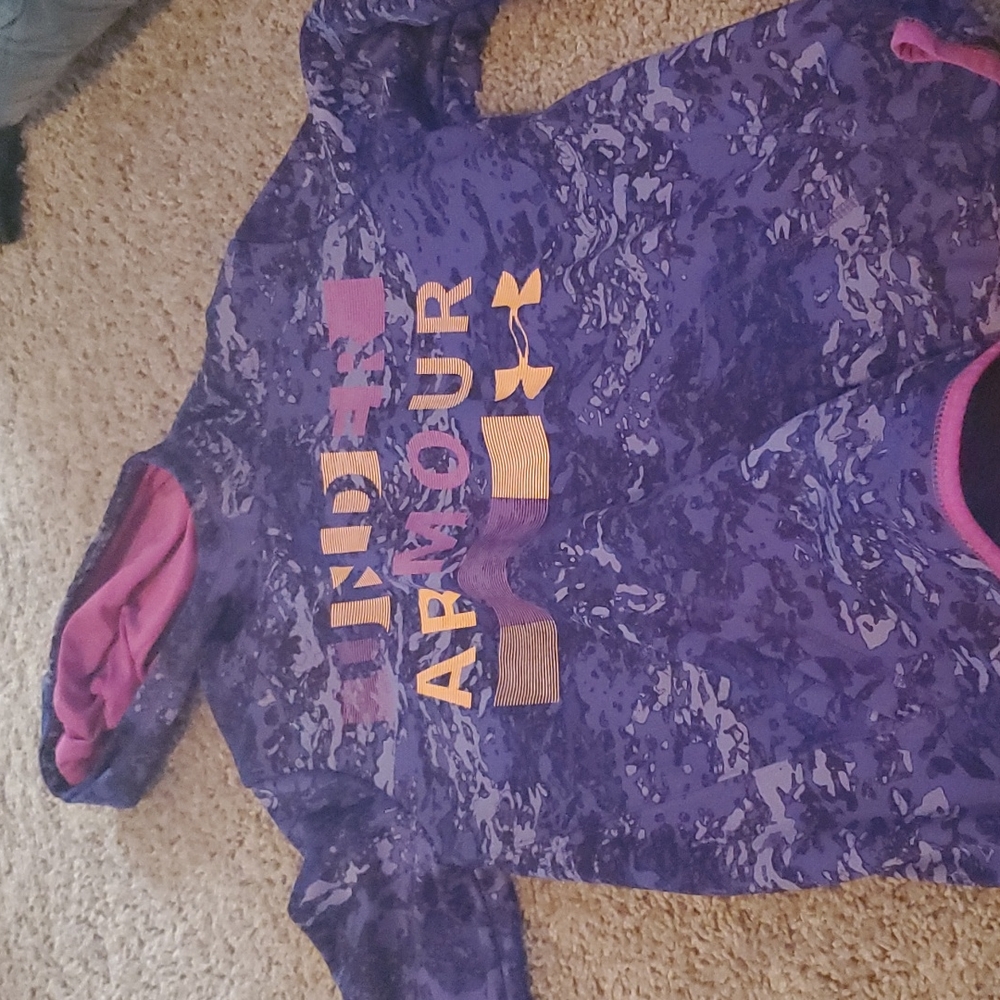 Underarmour pull over